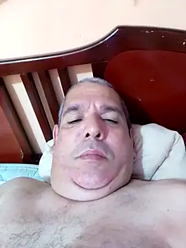 Snapshot of Cerebro77 chatting on 11/16/25, 05:02 Cerebro77 online show from 11/16/25, 05:02