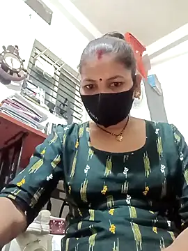 Snapshot of Riyaa-Devi chatting on 12/22/25, 05:54 Riyaa-Devi online show from 12/22/25, 05:54