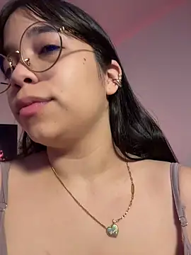 Snapshot of tati_reyess chatting on 06/16/26, 11:35 tati reyess online show from 06/16/26, 11:35