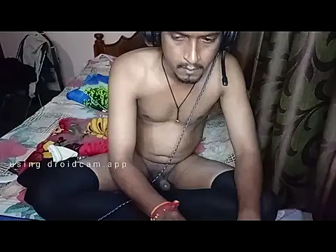 Snapshot of Sexypavi09 chatting on 09/18/25, 06:32 Sexypavi09 online show from 09/18/25, 06:32