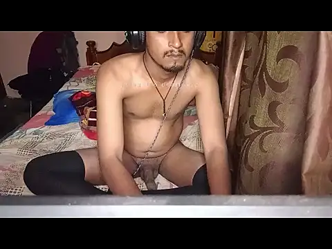 Snapshot of Sexypavi09 chatting on 09/23/25, 07:50 Sexypavi09 online show from 09/23/25, 07:50