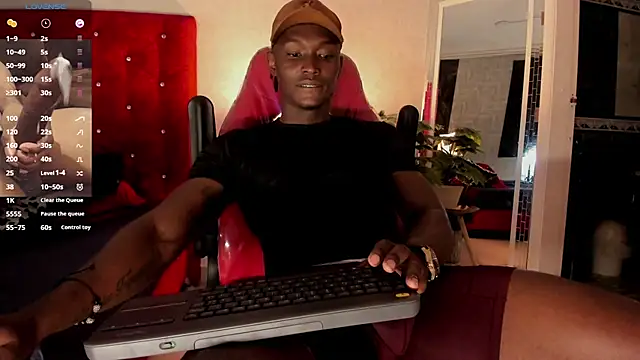 DannSmmith online show from 09/20/25, 03:40