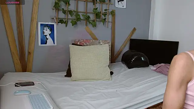 Snapshot of fem_boyxx chatting on 02/12/25, 03:16 fem boyxx online show from 02/12/25, 03:16