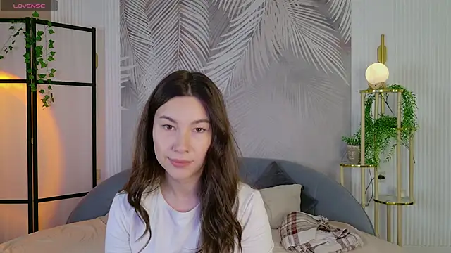 Snapshot of Marie_Diaze chatting on 05/30/26, 05:15 Marie Diaze online show from 05/30/26, 05:15