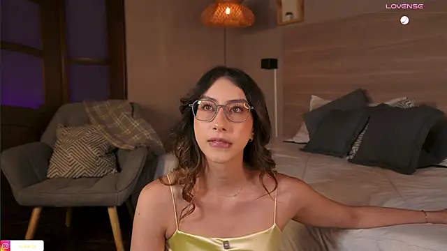 Snapshot of lua_ferch__ chatting on 09/30/25, 12:43 lua ferch online show from 09/30/25, 12:43