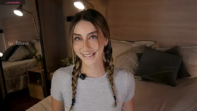 Snapshot of lua_ferch__ chatting on 05/22/26, 01:06 lua ferch online show from 05/22/26, 01:06