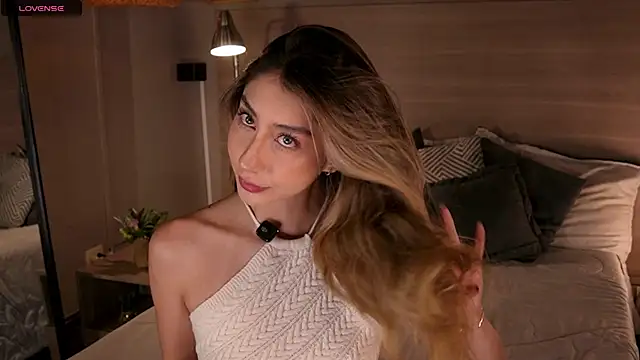 Snapshot of lua_ferch__ chatting on 06/18/26, 01:04 lua ferch online show from 06/18/26, 01:04