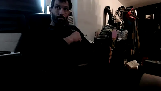 Snapshot of leanjamesdean chatting on 02/17/25, 10:36 leanjamesdean online show from 02/17/25, 10:36