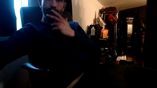 Snapshot of leanjamesdean chatting on 03/15/25, 02:34 leanjamesdean online show from 03/15/25, 02:34