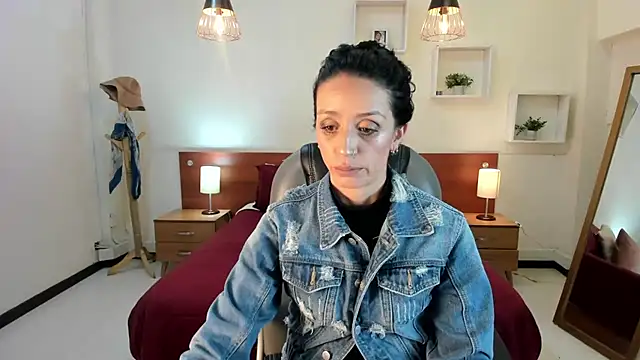 Kristen Garner online show from 02/10/25, 08:00