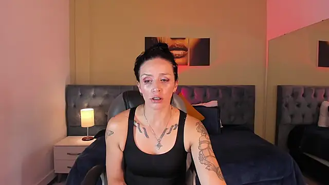 Kristen Garner online show from 03/19/25, 09:05