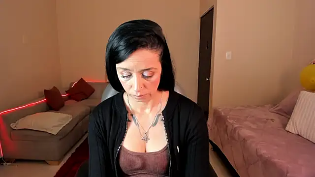 Kristen Garner online show from 06/30/26, 07:26