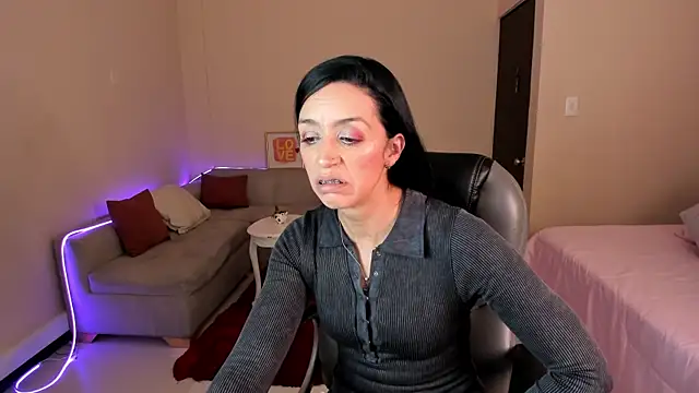 Kristen Garner online show from 07/02/26, 07:42