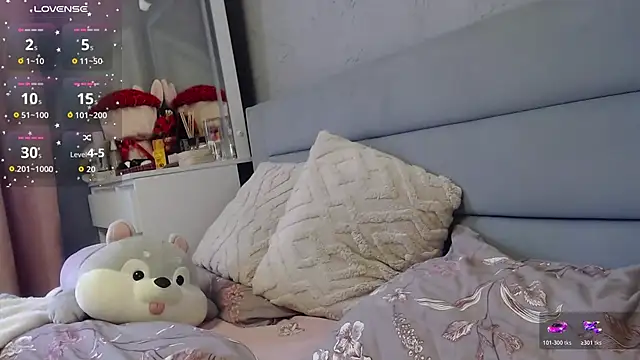 Viktoriiya bald online show from 10/19/25, 12:50