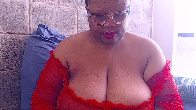 Snapshot of PASION_THUNDERX23 chatting on 10/16/25, 06:03 PASION THUNDERX23 online show from 10/16/25, 06:03