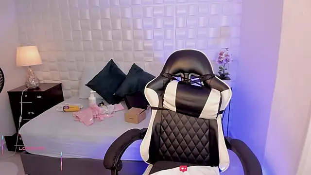 anny rouse24 online show from 01/11/26, 02:05