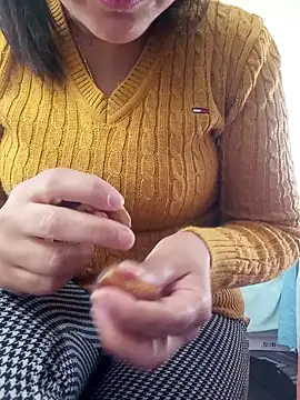 lolo890 online show from 12/01/25, 09:14