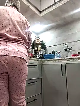 lolo890 online show from 04/13/26, 09:42