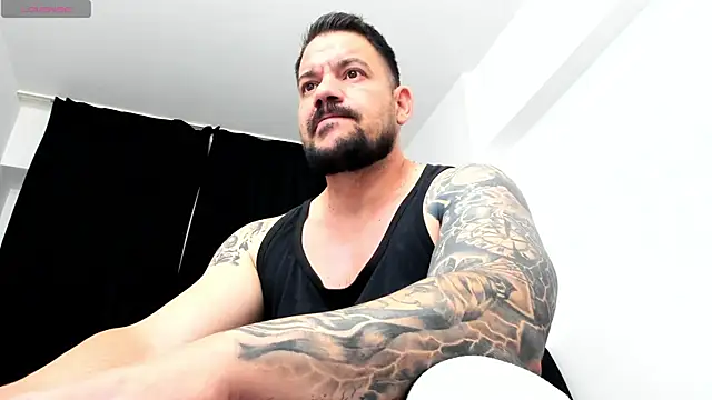 musclemonster31 online show from 10/13/25, 06:57