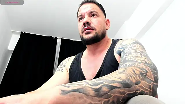 musclemonster31 online show from 10/14/25, 02:40