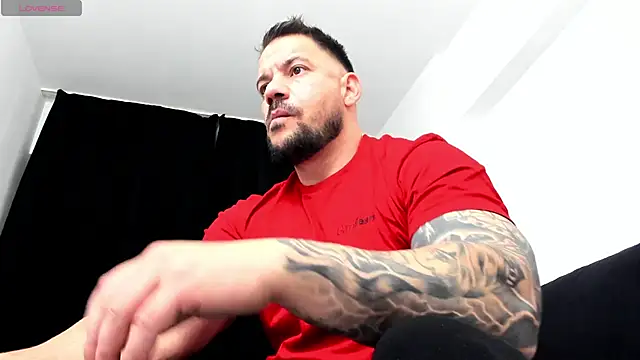 musclemonster31 online show from 10/15/25, 11:54