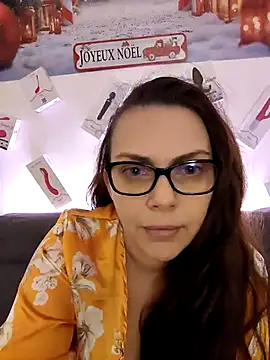 Snapshot of LEAsquirt91 chatting on 12/17/25, 11:11 LEAsquirt91 online show from 12/17/25, 11:11