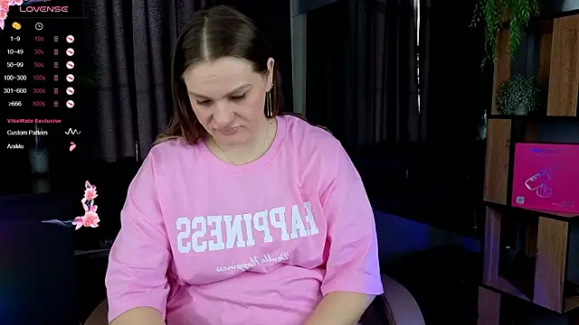 Snapshot of EndlessLustX chatting on 02/19/26, 04:41 EndlessLustX online show from 02/19/26, 04:41