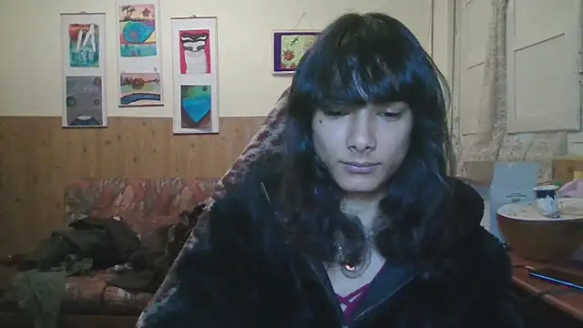 calliemaggotbone online show from 11/30/25, 07:34