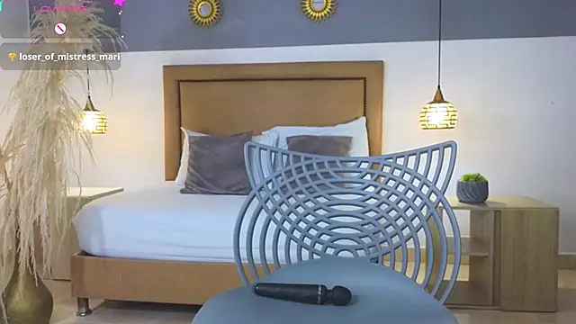 riley sierra online show from 03/18/25, 12:47