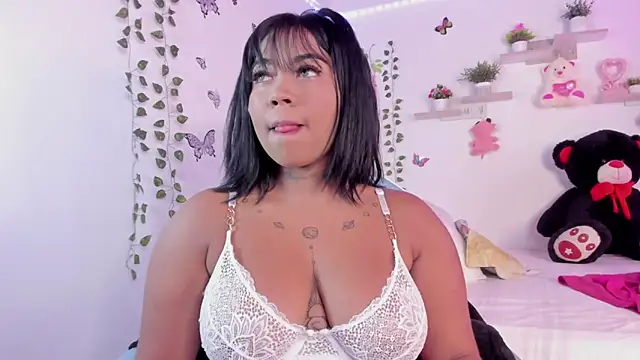 Emily restrepo online show from 01/11/25, 04:16