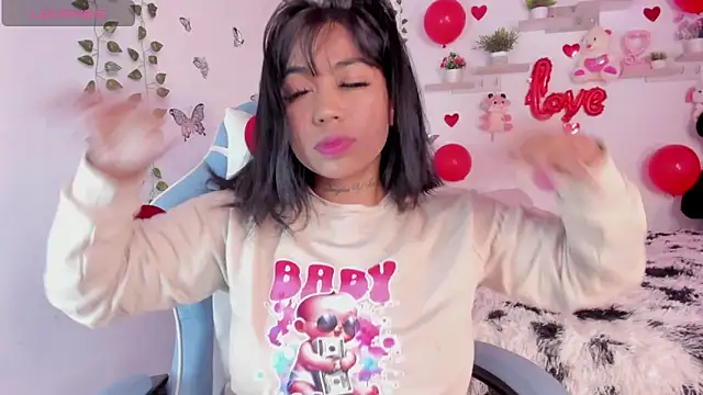 Emily restrepo online show from 02/15/25, 05:19