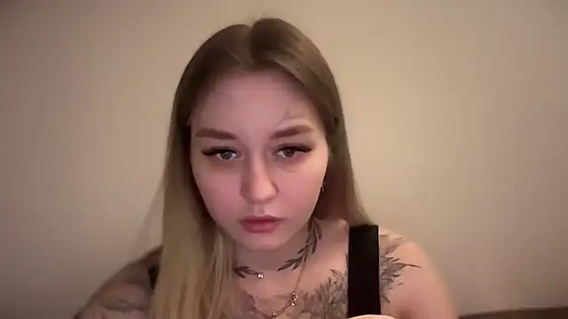 Snapshot of Isabel-Bailey chatting on 12/31/24, 08:34 Isabel-Bailey online show from 12/31/24, 08:34