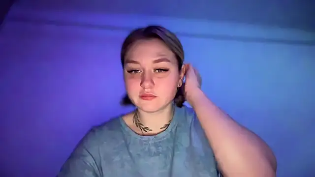 Snapshot of Isabel-Bailey chatting on 10/21/25, 09:04 Isabel-Bailey online show from 10/21/25, 09:04