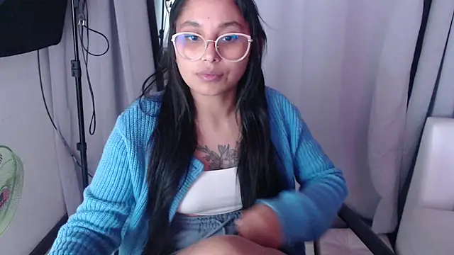 Cuteprincess21 online show from 02/02/25, 06:48