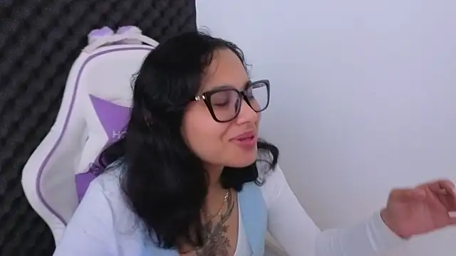 Cuteprincess21 online show from 02/08/26, 01:42