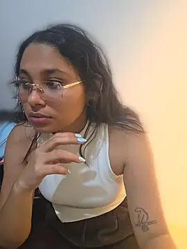 Cuteprincess21 online show from 03/21/26, 12:48