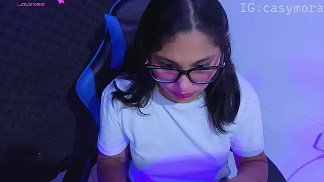 Cuteprincess21 online show from 04/08/26, 01:22