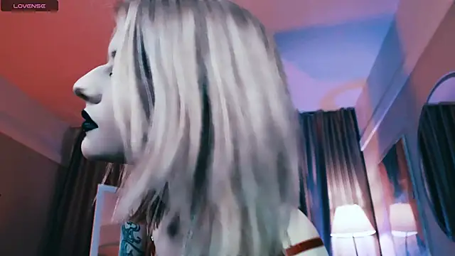 Noah ElmerX online show from 03/16/25, 10:20