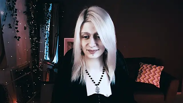 Noah ElmerX online show from 10/03/25, 02:47