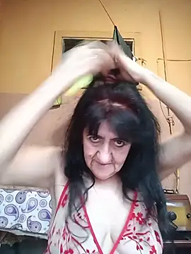 Lovely Lori online show from 05/17/26, 04:43