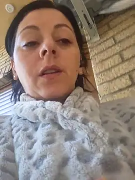 bruneta sexy23 online show from 03/15/25, 04:10