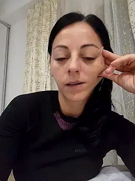 bruneta sexy23 online show from 11/24/25, 04:56