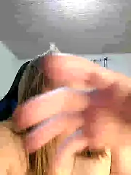 Rafaelayamazaki online show from 12/20/24, 11:21