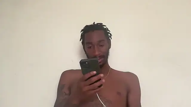 Snapshot of ITSONLYKENNY chatting on 09/30/25, 01:38 ITSONLYKENNY online show from 09/30/25, 01:38