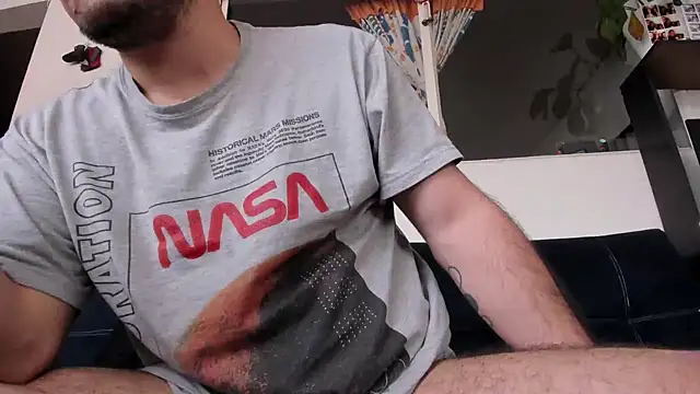 boomboomHooT online show from 12/20/24, 06:24