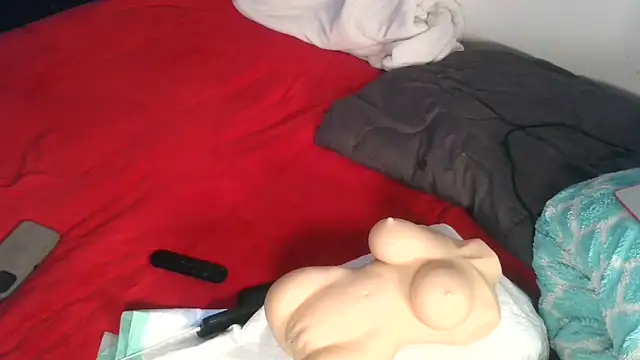 Carolinayoungin online show from 12/23/24, 05:43