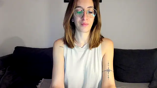 DesireMore90 online show from 02/10/25, 09:36