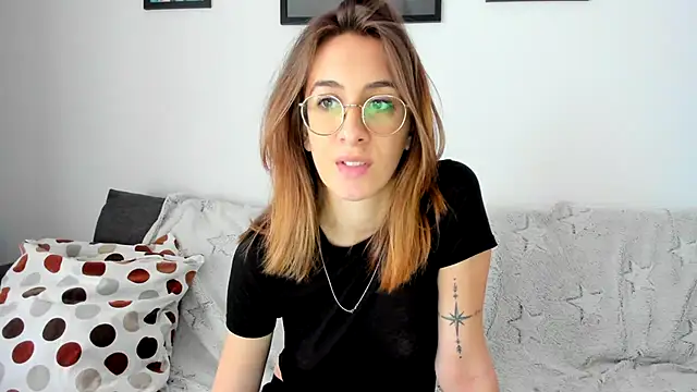 DesireMore90 online show from 02/26/25, 11:52