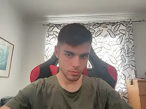 Omarnede online show from 12/23/25, 09:51