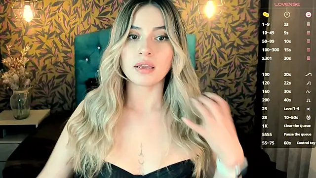 KiaraCarter online show from 02/03/25, 07:52